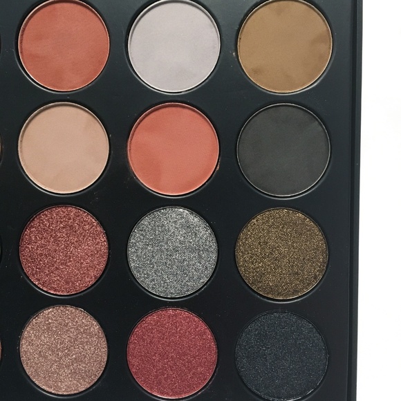 🎡 Santa Monica Eyeshadow Palette by J.Cat Beauty - Picture 7 of 7